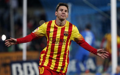 幻影体育精华-久保建英补射破门把握机会